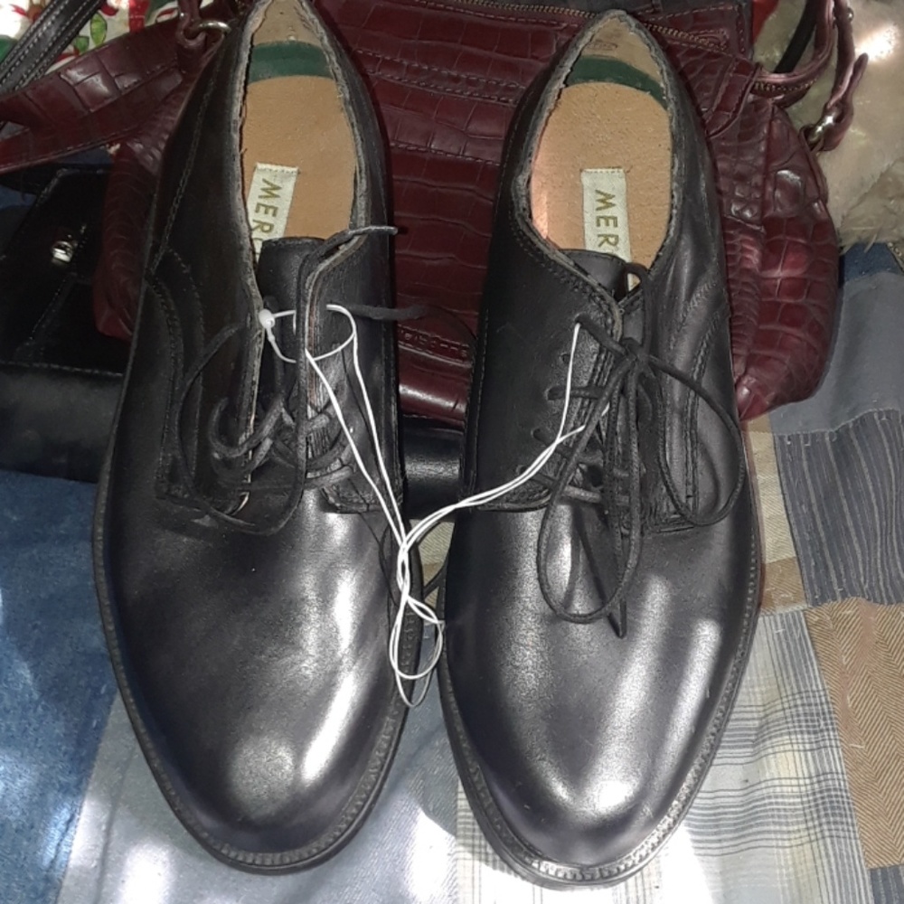 Merona Leather upper dress shoes
